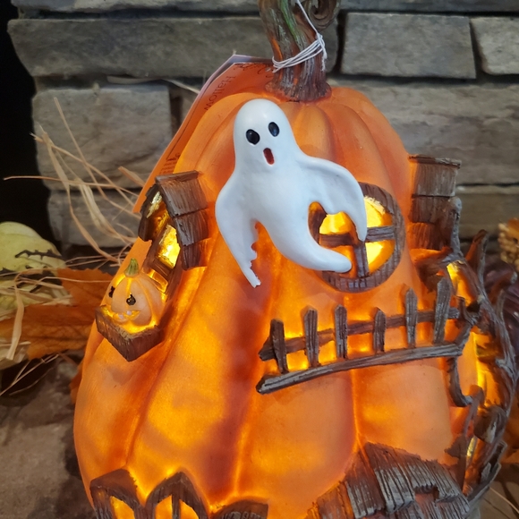 Viral Halloween! Pumpkin Haunted House-NWT - Picture 5 of 6